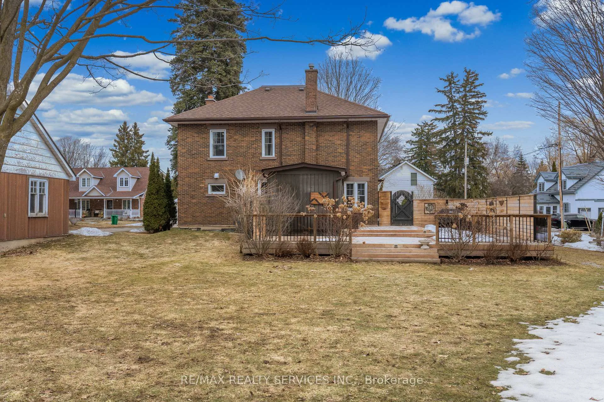 Photo 41 of 2 Maple Avenue, Caledon, Caledon East — HOMEH