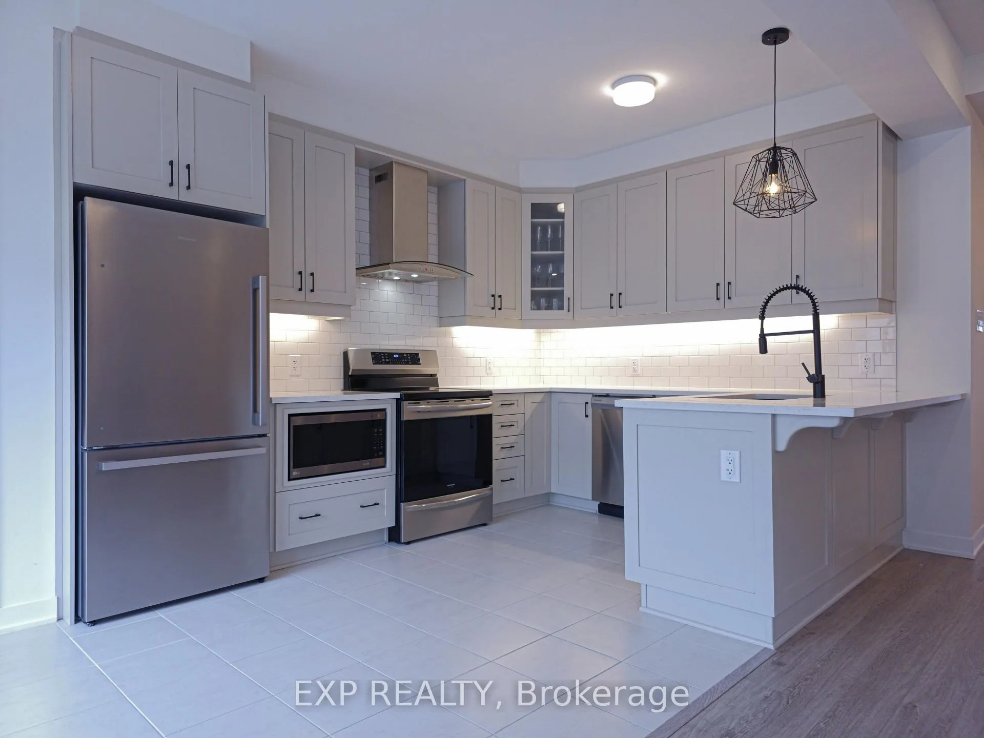 Photo 10 of 52 Kindred Row, Ottawa, Stittsville (North) — HOMEH