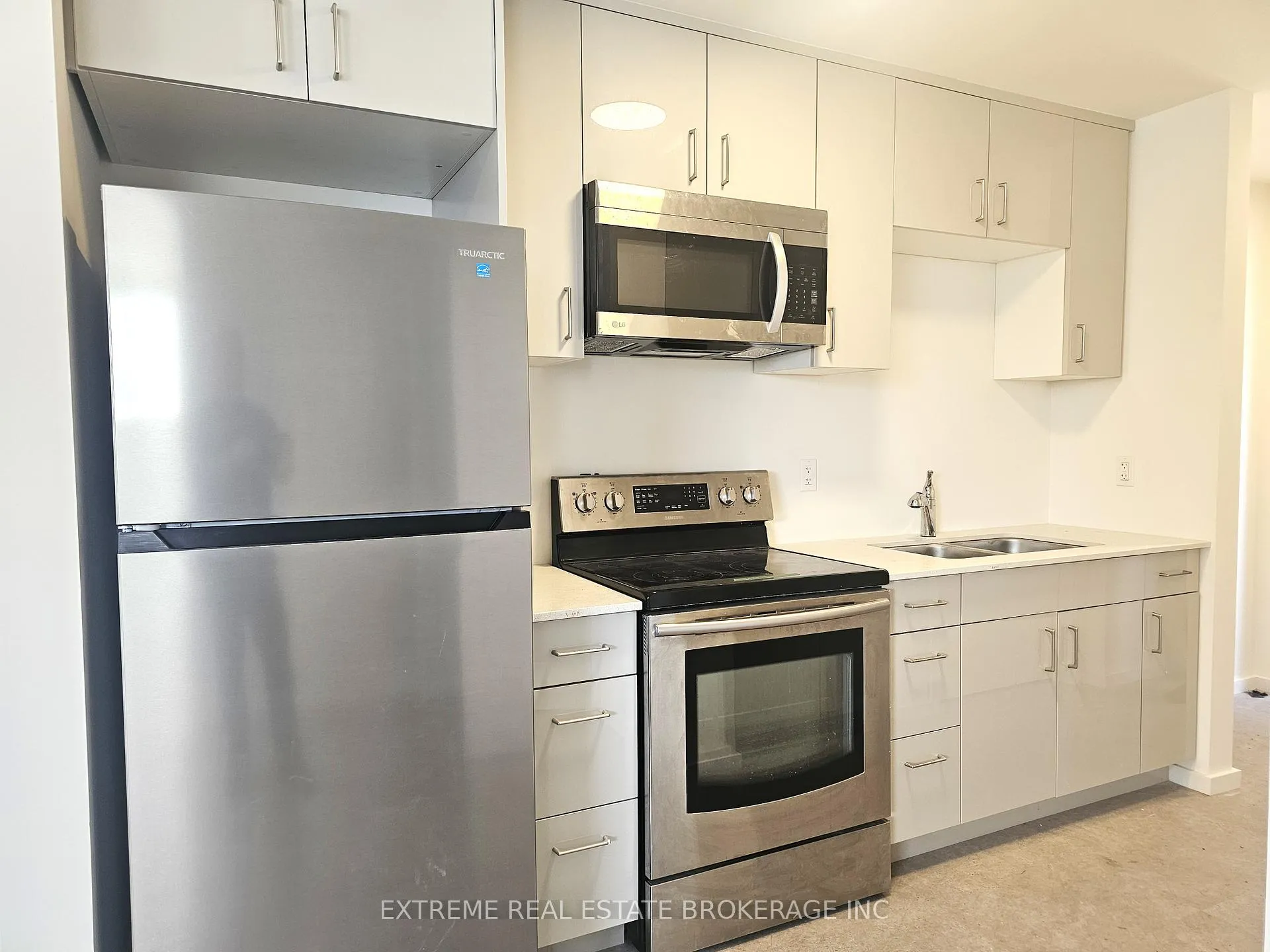 Photo 6 of Unit 1, 89 Sixth Street, Welland, Lincoln/Crowland — HOMEH