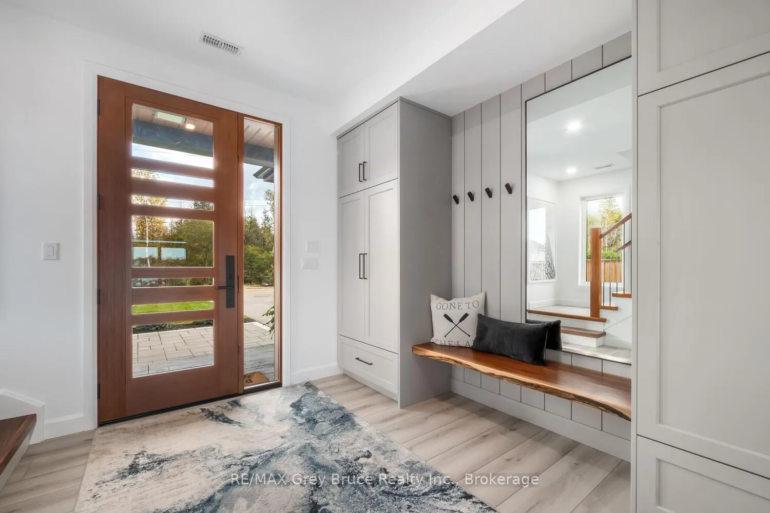 Photo 4 of 166 country side Drive, Chatsworth — HOMEH