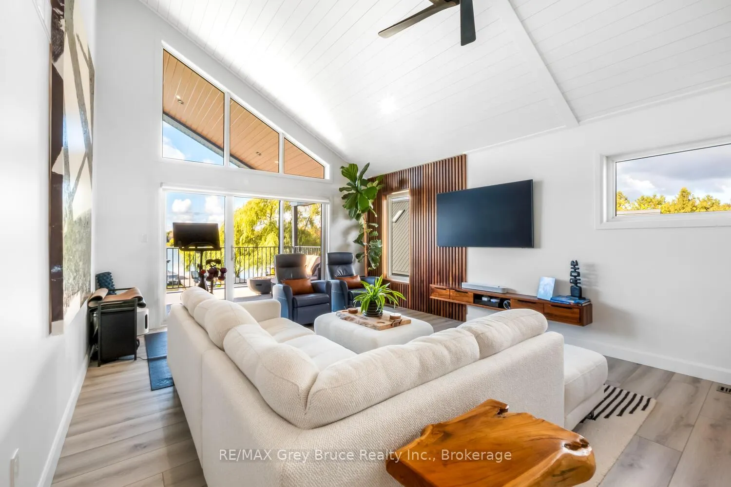 Photo 25 of 166 country side Drive, Chatsworth — HOMEH