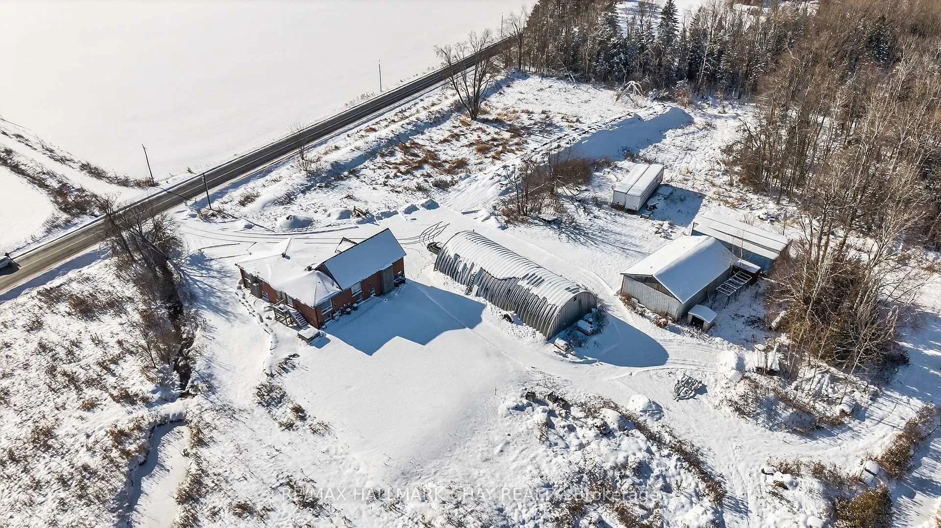 Photo 2 of 2702 6th Line, Innisfil, Rural Innisfil — HOMEH