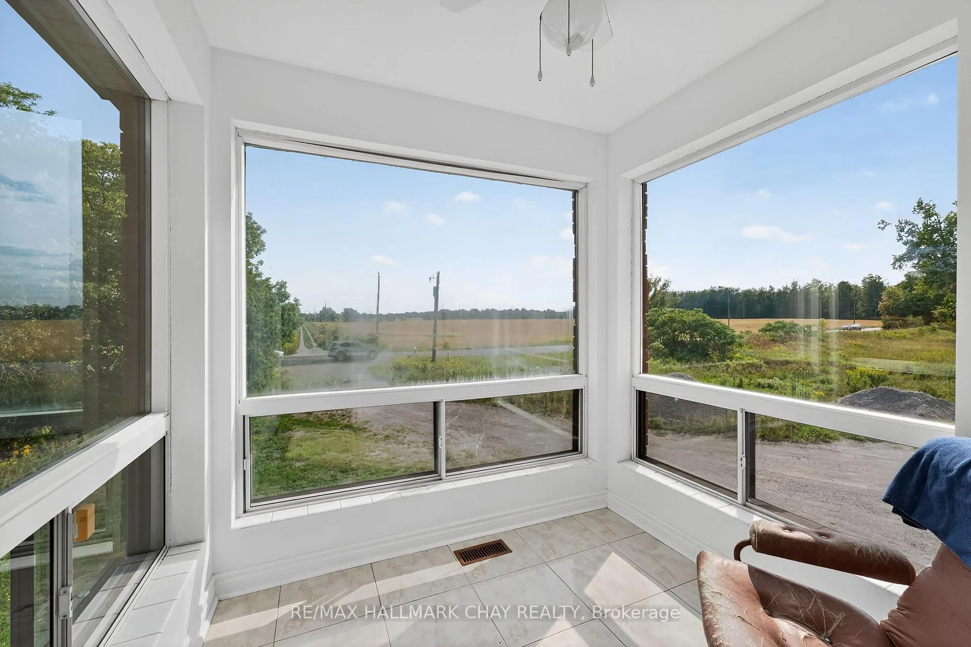 Photo 15 of 2702 6th Line, Innisfil, Rural Innisfil — HOMEH