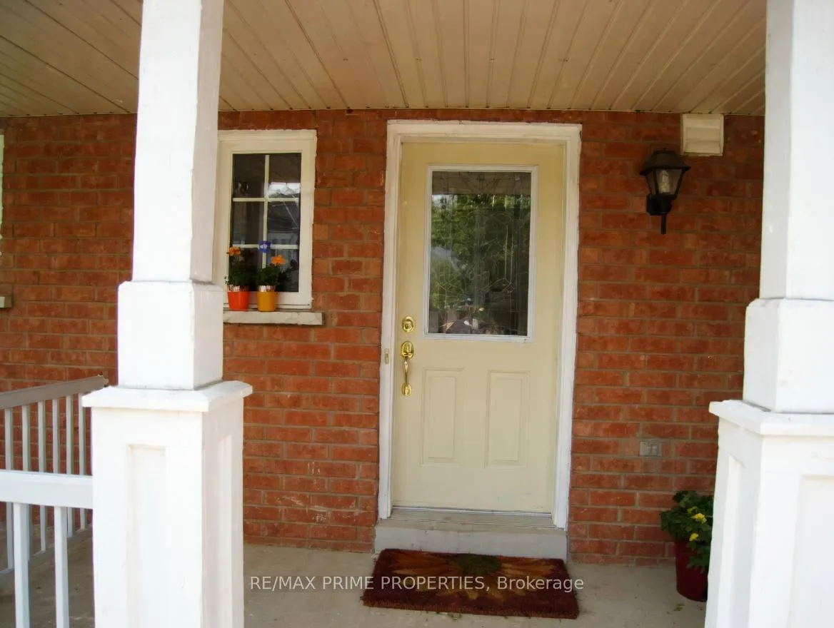 Photo 2 of 14 Forest Valley Road, Markham, Greensborough — HOMEH