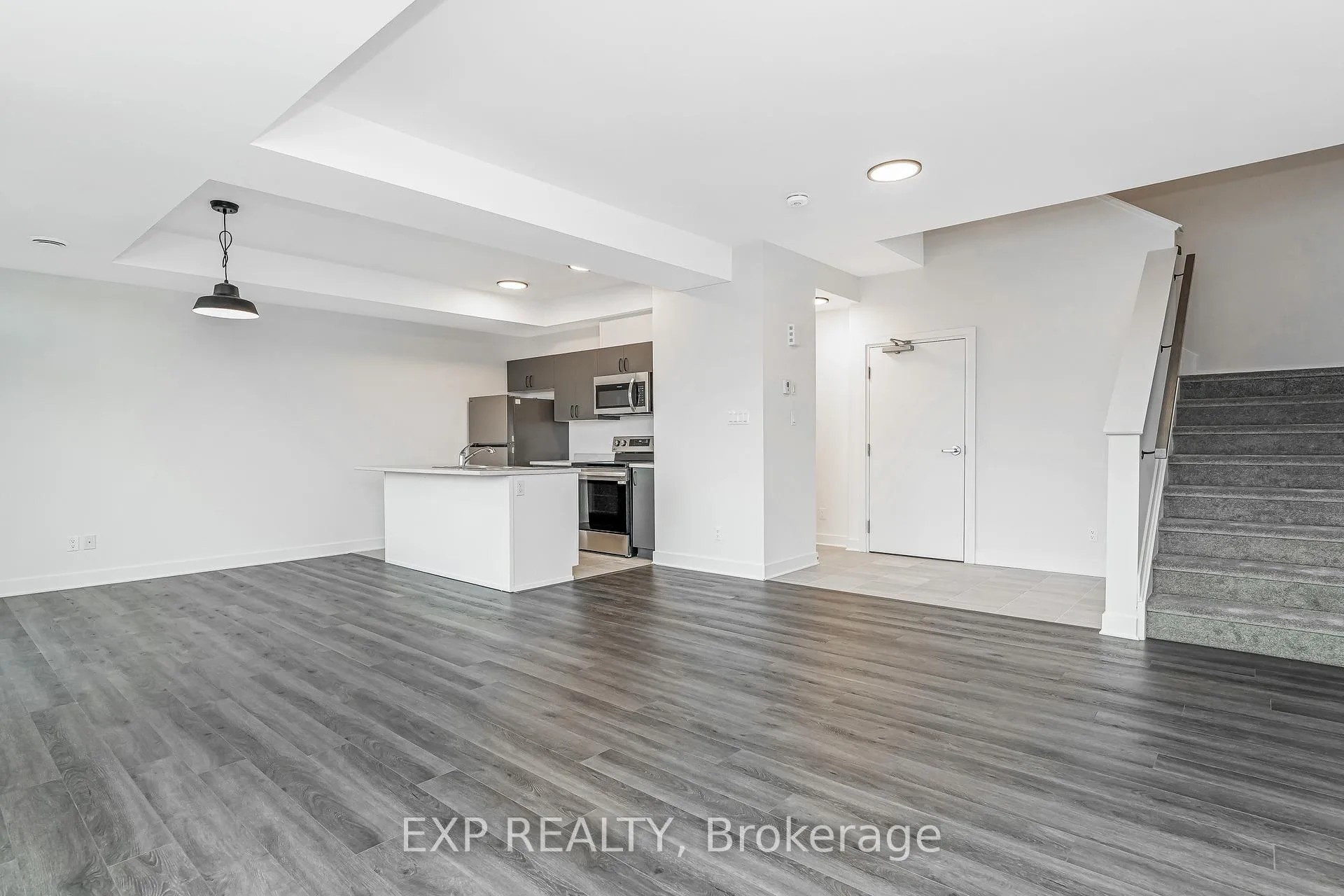 Photo 3 of Unit K, 230 Pingwi Place, Ottawa, Blossom Park/Kemp Park/Findlay Creek — HOMEH