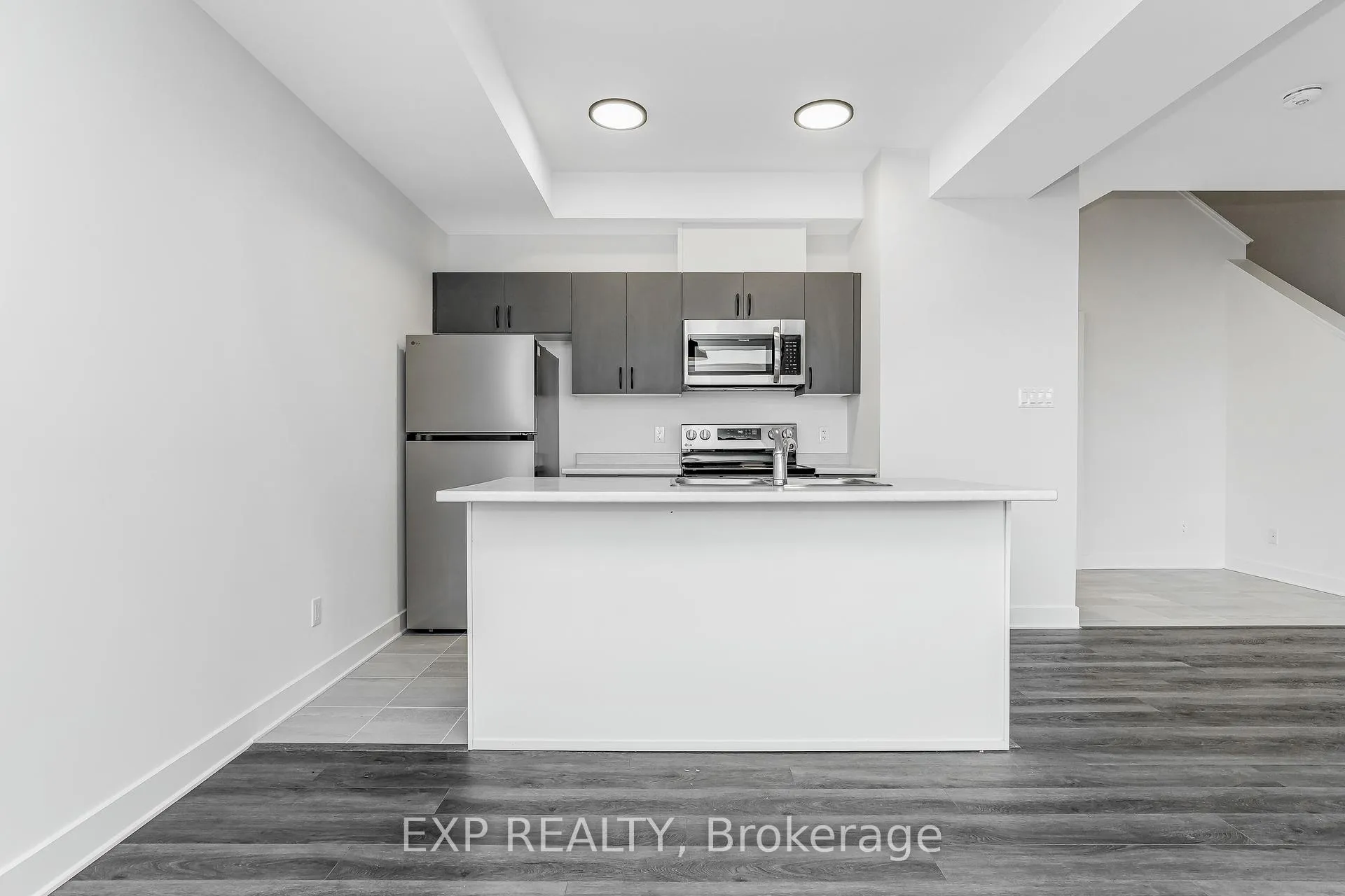 Photo 6 of Unit K, 230 Pingwi Place, Ottawa, Blossom Park/Kemp Park/Findlay Creek — HOMEH