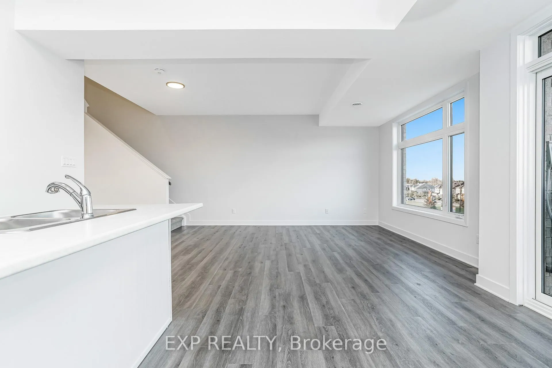 Photo 12 of Unit K, 230 Pingwi Place, Ottawa, Blossom Park/Kemp Park/Findlay Creek — HOMEH