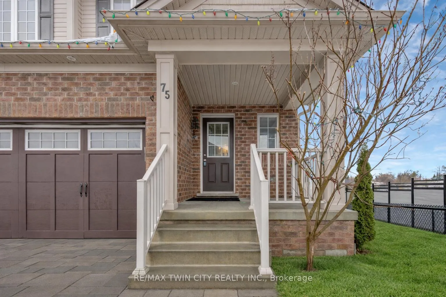 Photo 2 of 75 Stillwater Street Drive, Kitchener — HOMEH