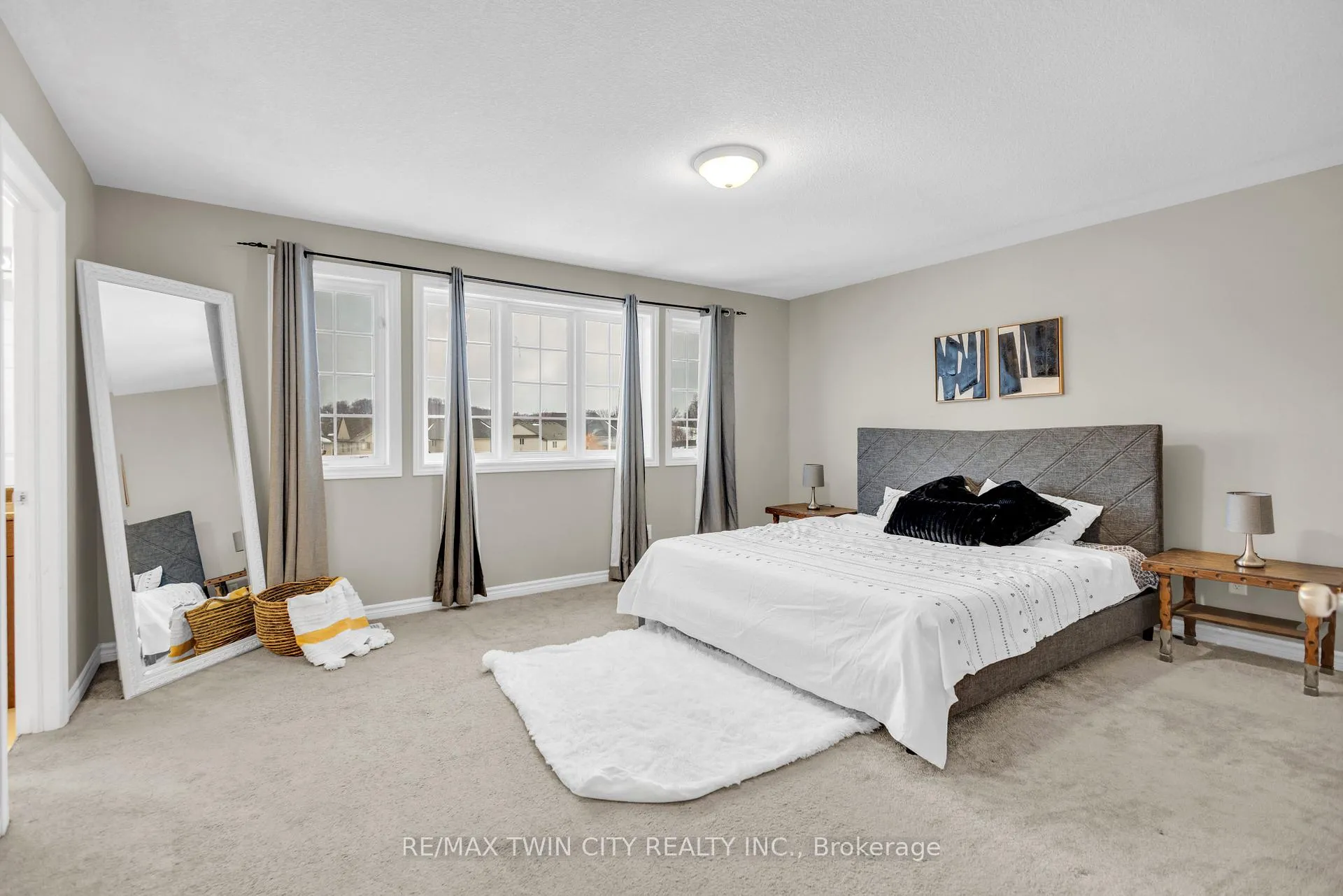 Photo 27 of 75 Stillwater Street Drive, Kitchener — HOMEH