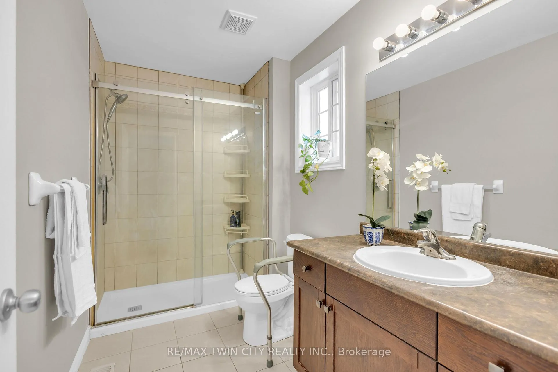 Photo 30 of 75 Stillwater Street Drive, Kitchener — HOMEH