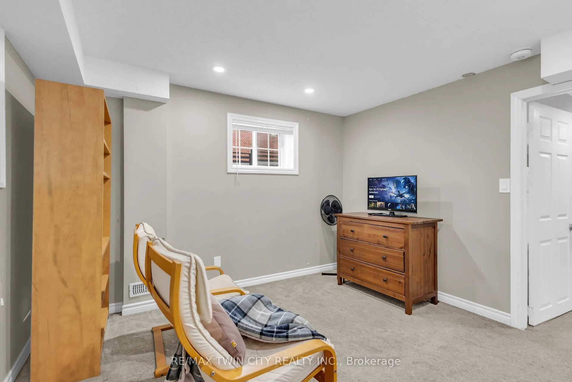 Photo 34 of 75 Stillwater Street Drive, Kitchener — HOMEH