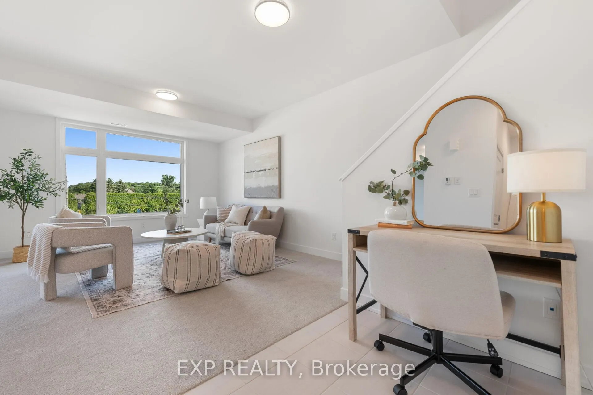 Photo 3 of Unit C, 230 Pingwi Place, Ottawa, Blossom Park/Kemp Park/Findlay Creek — HOMEH