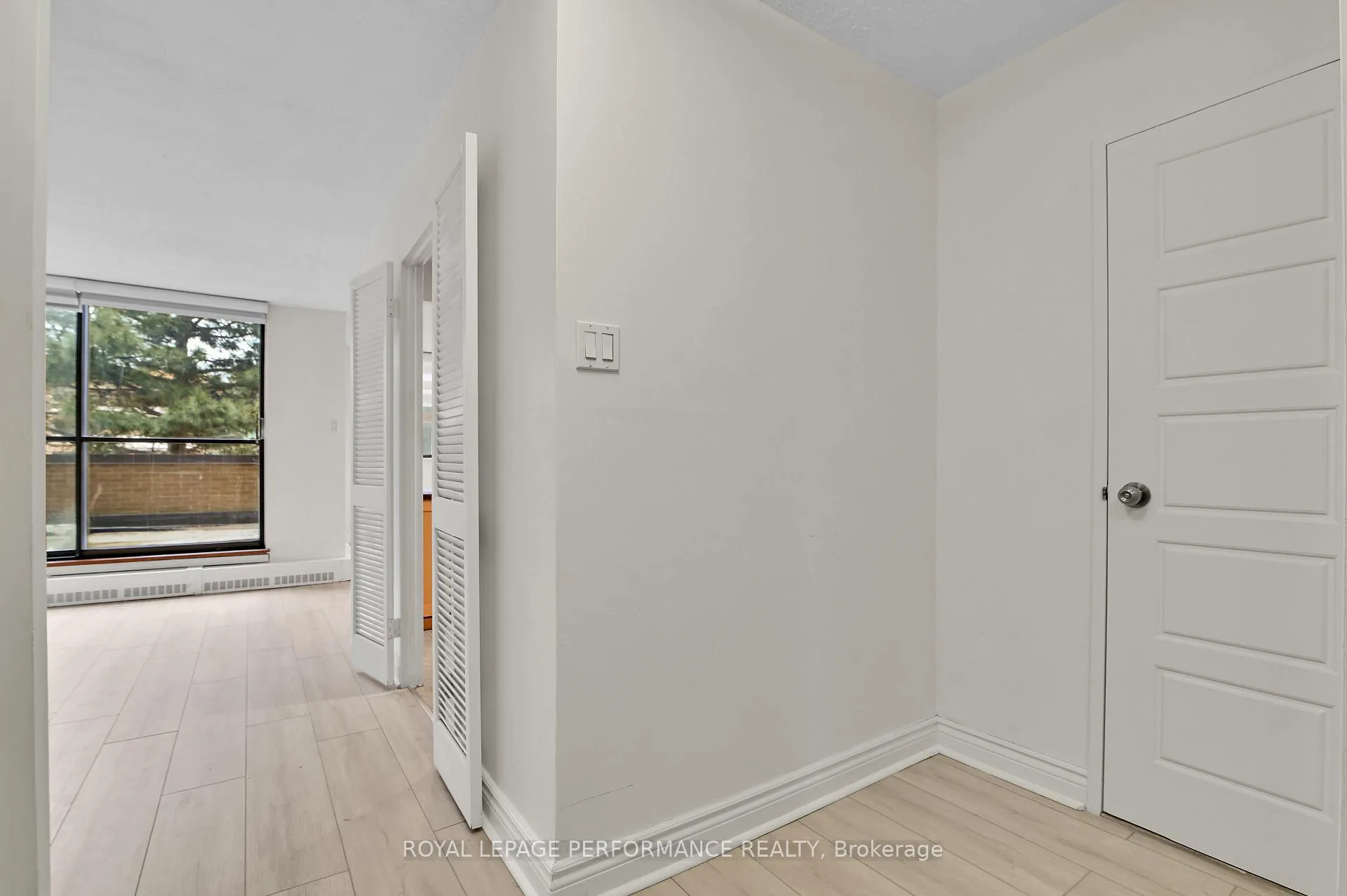 Photo 7 of Unit 344, 515 St Laurent Boulevard, Ottawa, Viscount Alexander Park — HOMEH