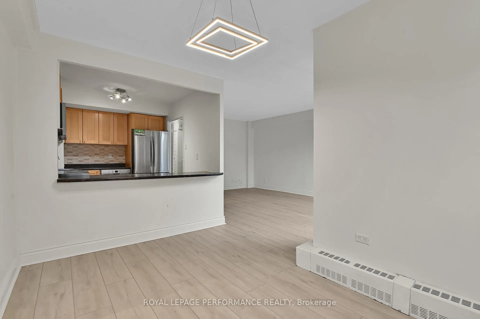 Photo 12 of Unit 344, 515 St Laurent Boulevard, Ottawa, Viscount Alexander Park — HOMEH