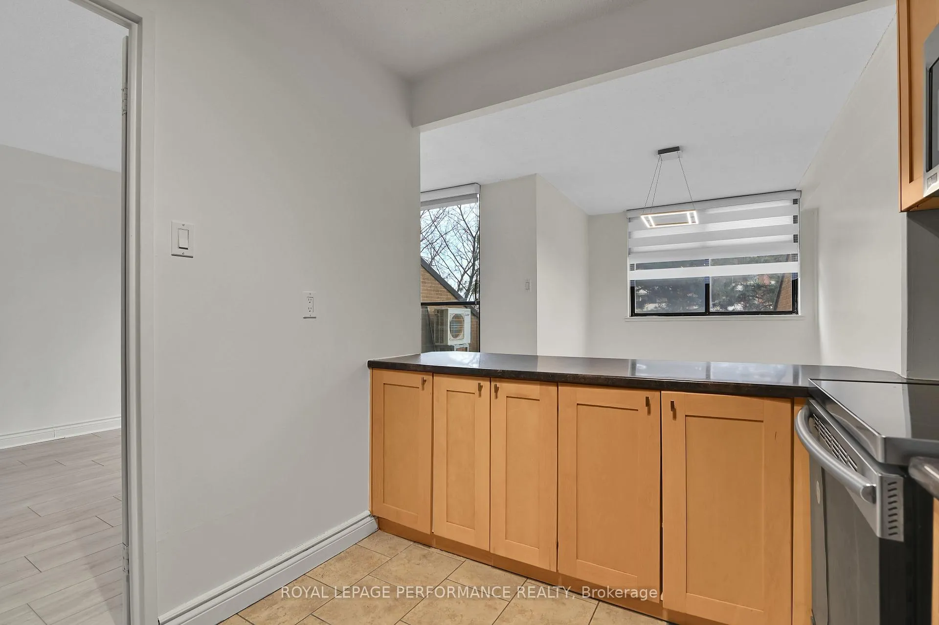 Photo 17 of Unit 344, 515 St Laurent Boulevard, Ottawa, Viscount Alexander Park — HOMEH