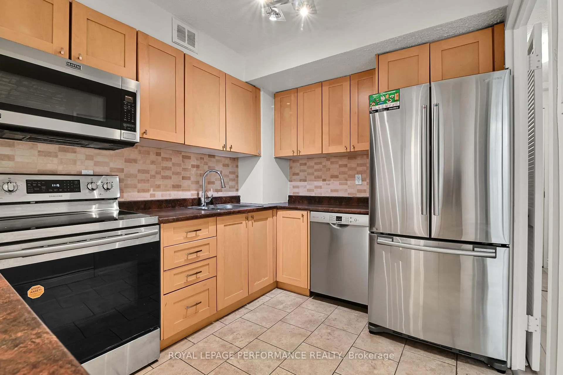 Photo 21 of Unit 344, 515 St Laurent Boulevard, Ottawa, Viscount Alexander Park — HOMEH