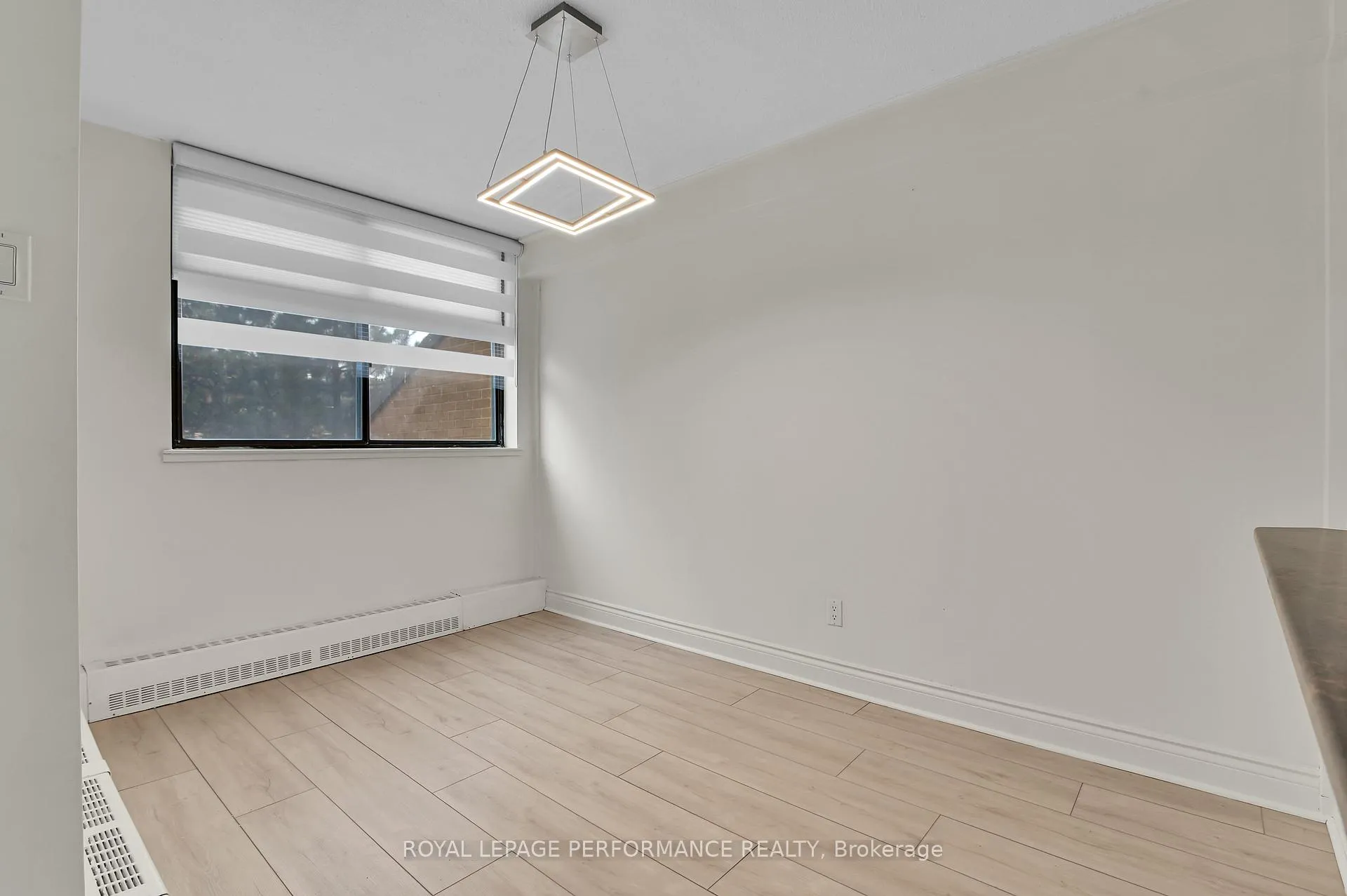 Photo 23 of Unit 344, 515 St Laurent Boulevard, Ottawa, Viscount Alexander Park — HOMEH