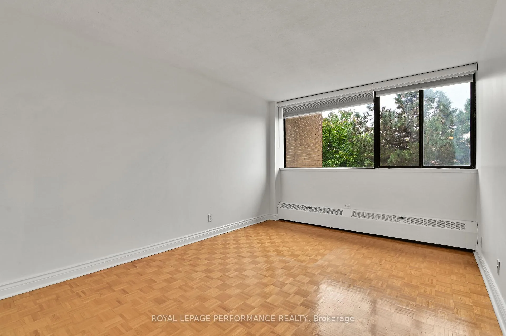 Photo 26 of Unit 344, 515 St Laurent Boulevard, Ottawa, Viscount Alexander Park — HOMEH