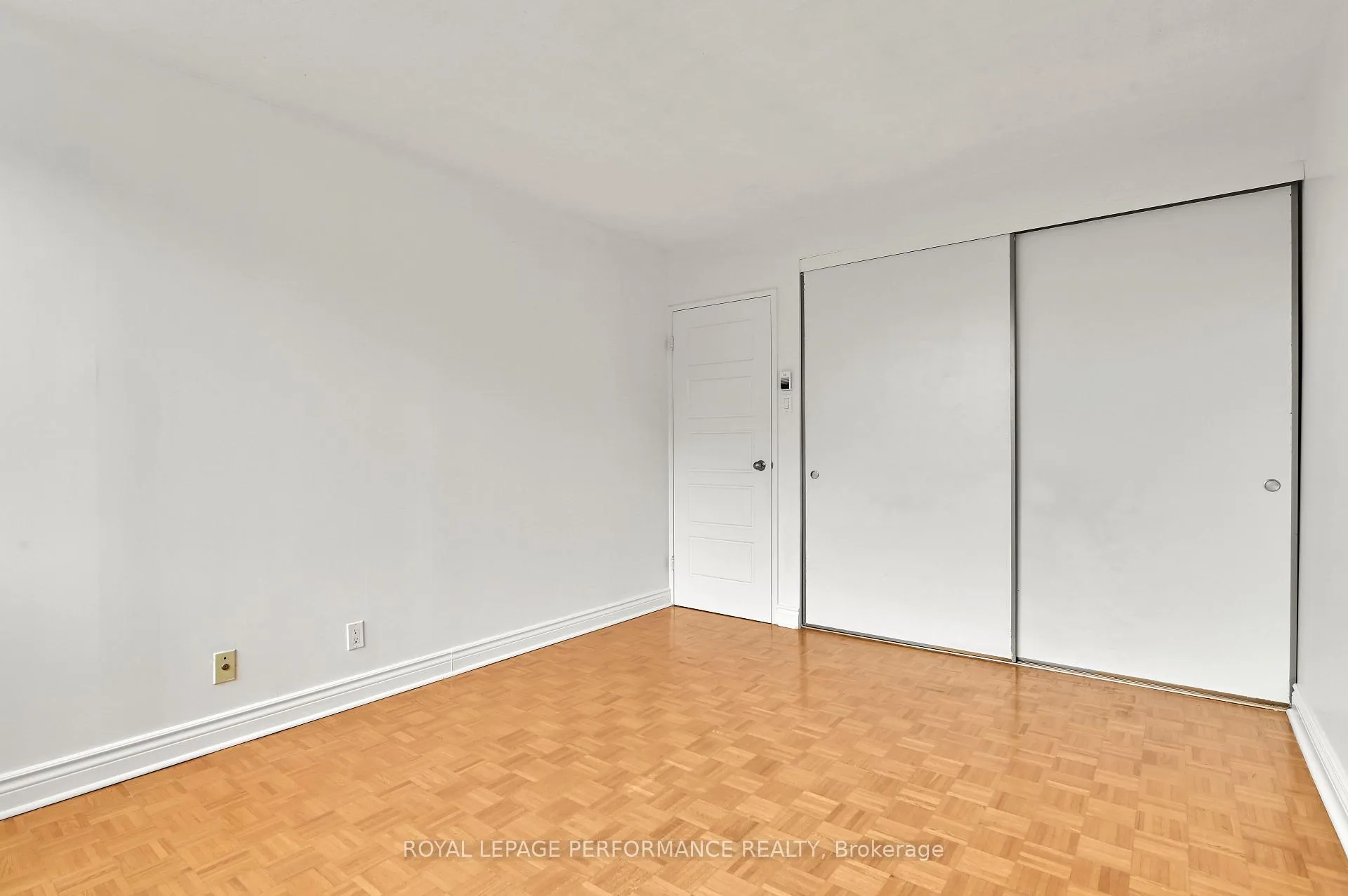 Photo 27 of Unit 344, 515 St Laurent Boulevard, Ottawa, Viscount Alexander Park — HOMEH