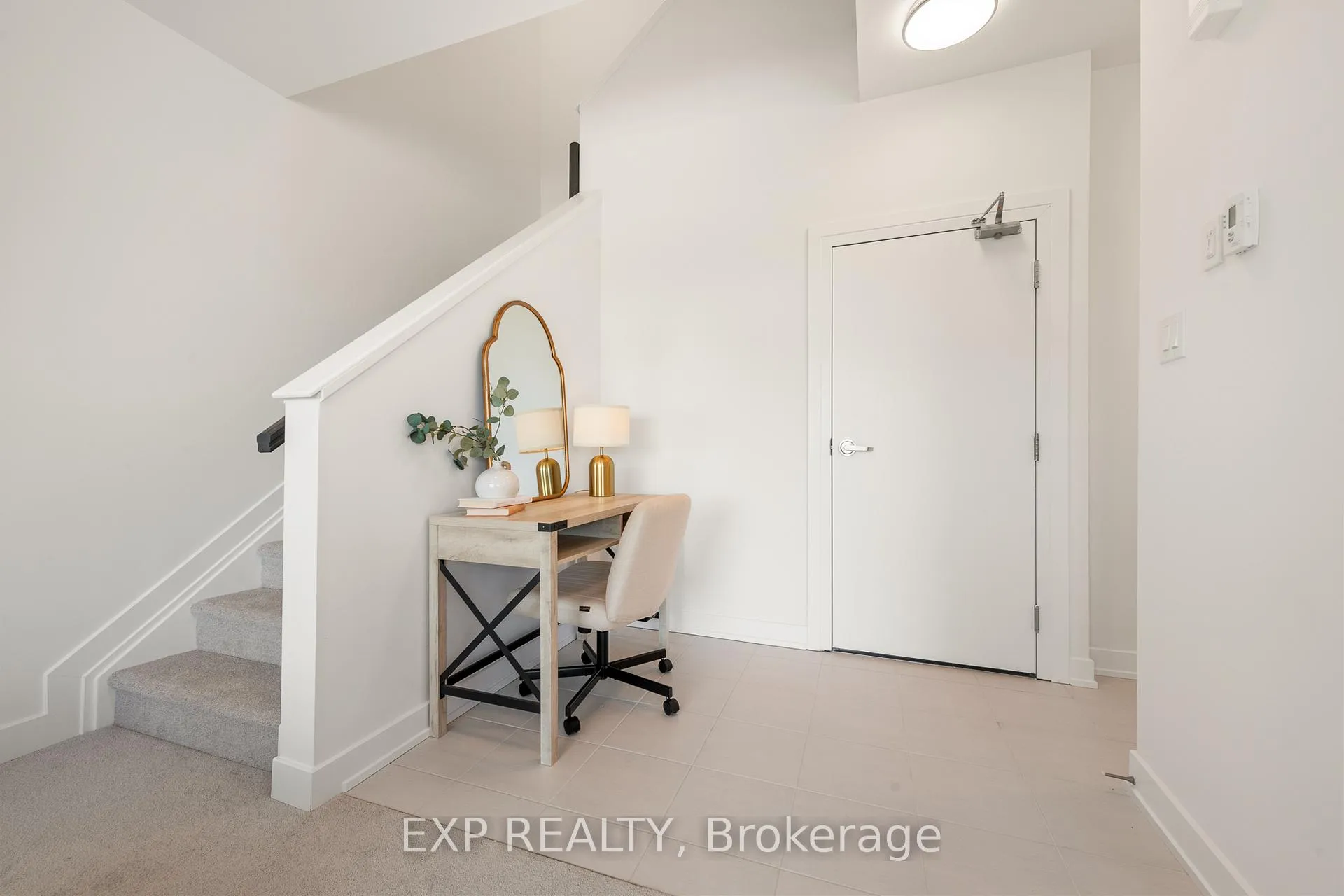 Photo 2 of 1005 Silhouette Private, Ottawa, Barrhaven - Cedargrove/Fraserdale — HOMEH