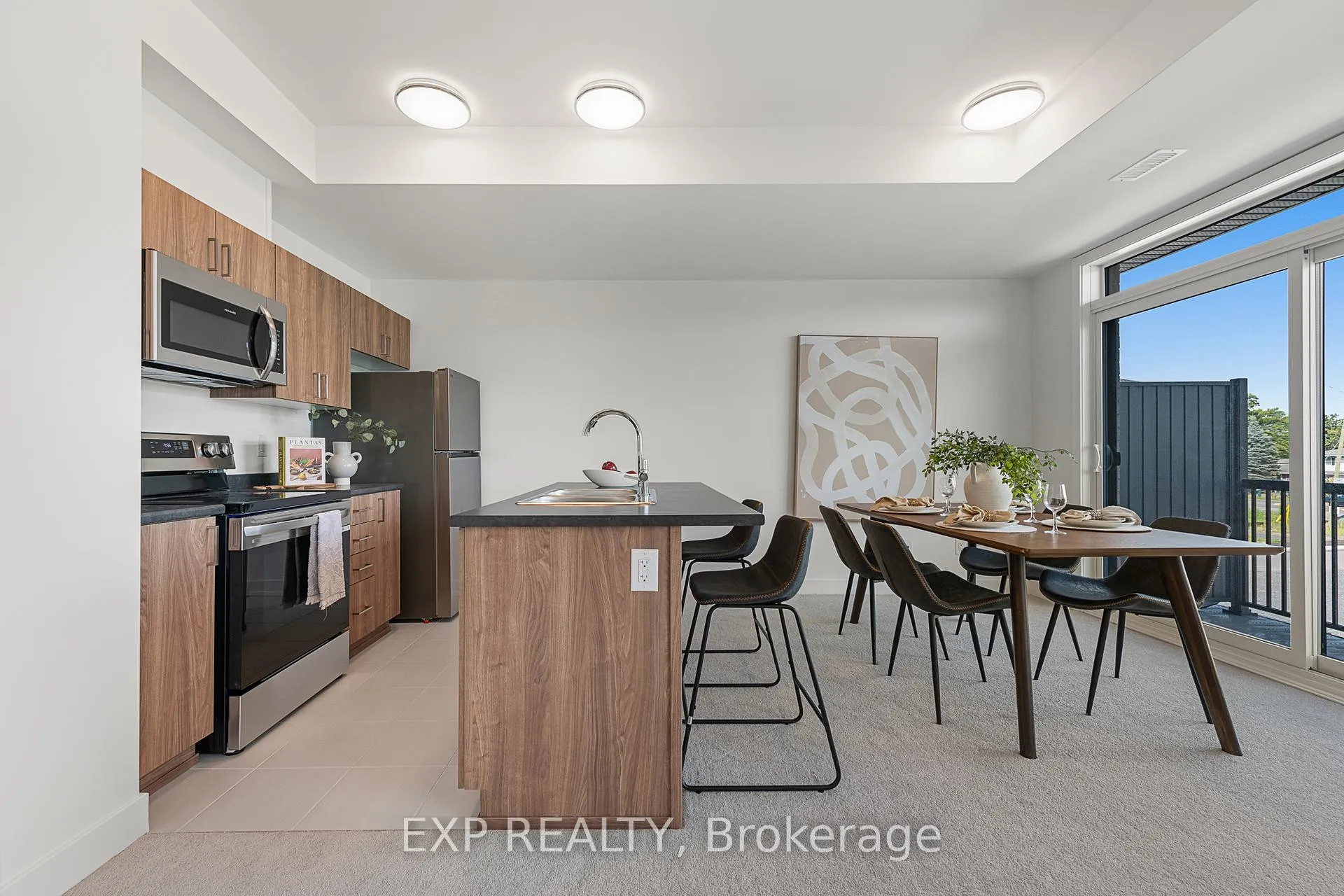Photo 8 of 1005 Silhouette Private, Ottawa, Barrhaven - Cedargrove/Fraserdale — HOMEH