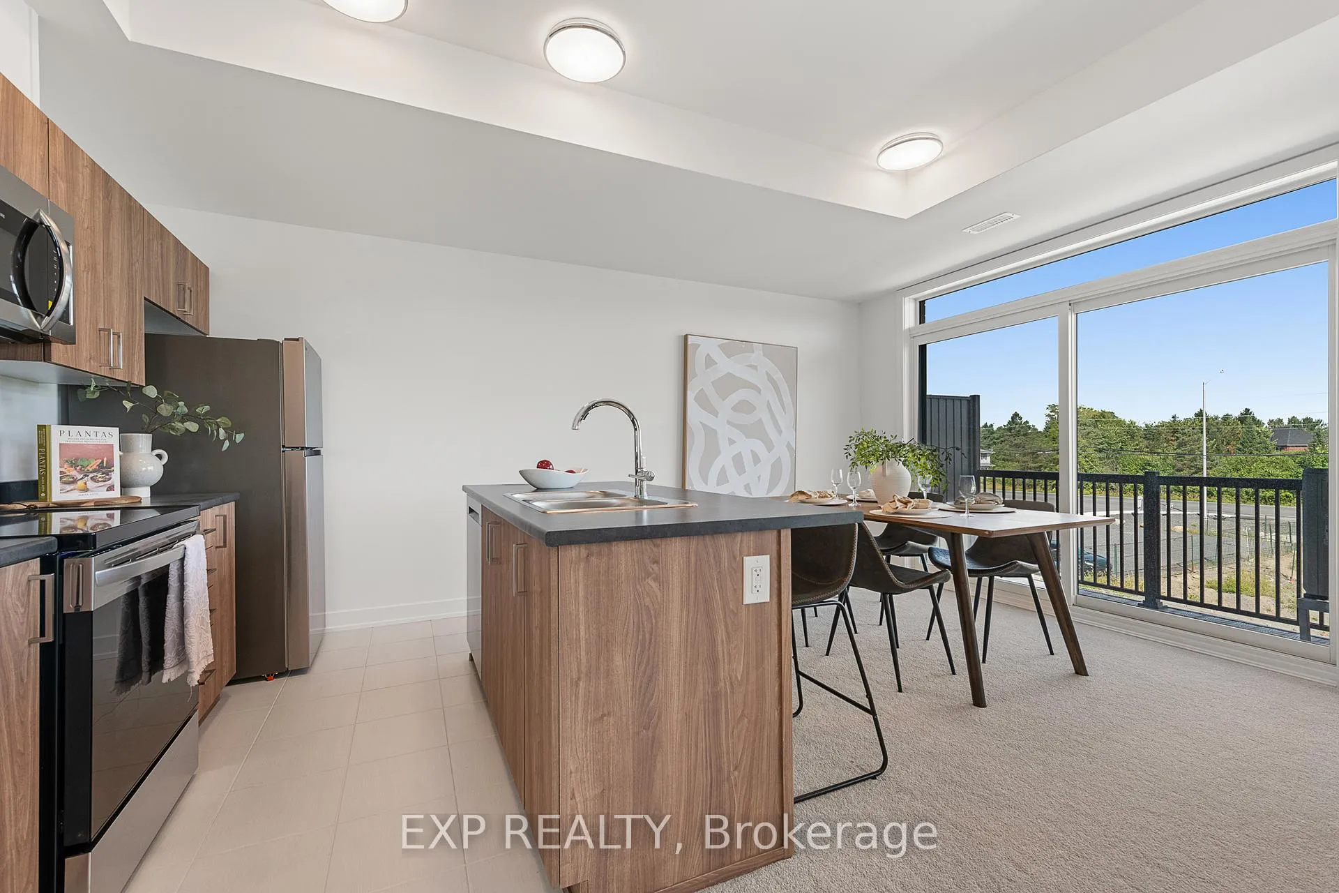 Photo 9 of 1005 Silhouette Private, Ottawa, Barrhaven - Cedargrove/Fraserdale — HOMEH