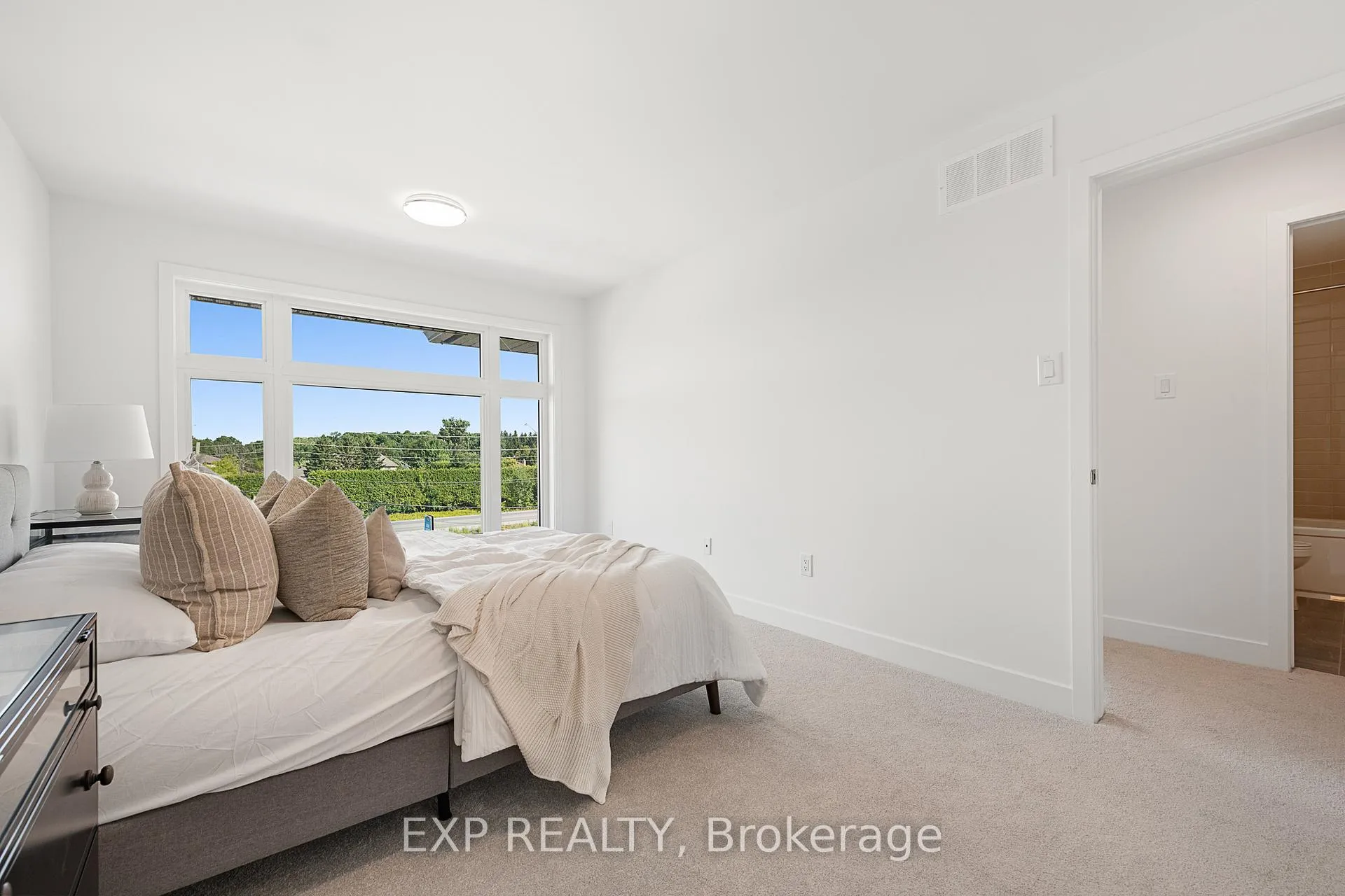 Photo 19 of 1005 Silhouette Private, Ottawa, Barrhaven - Cedargrove/Fraserdale — HOMEH