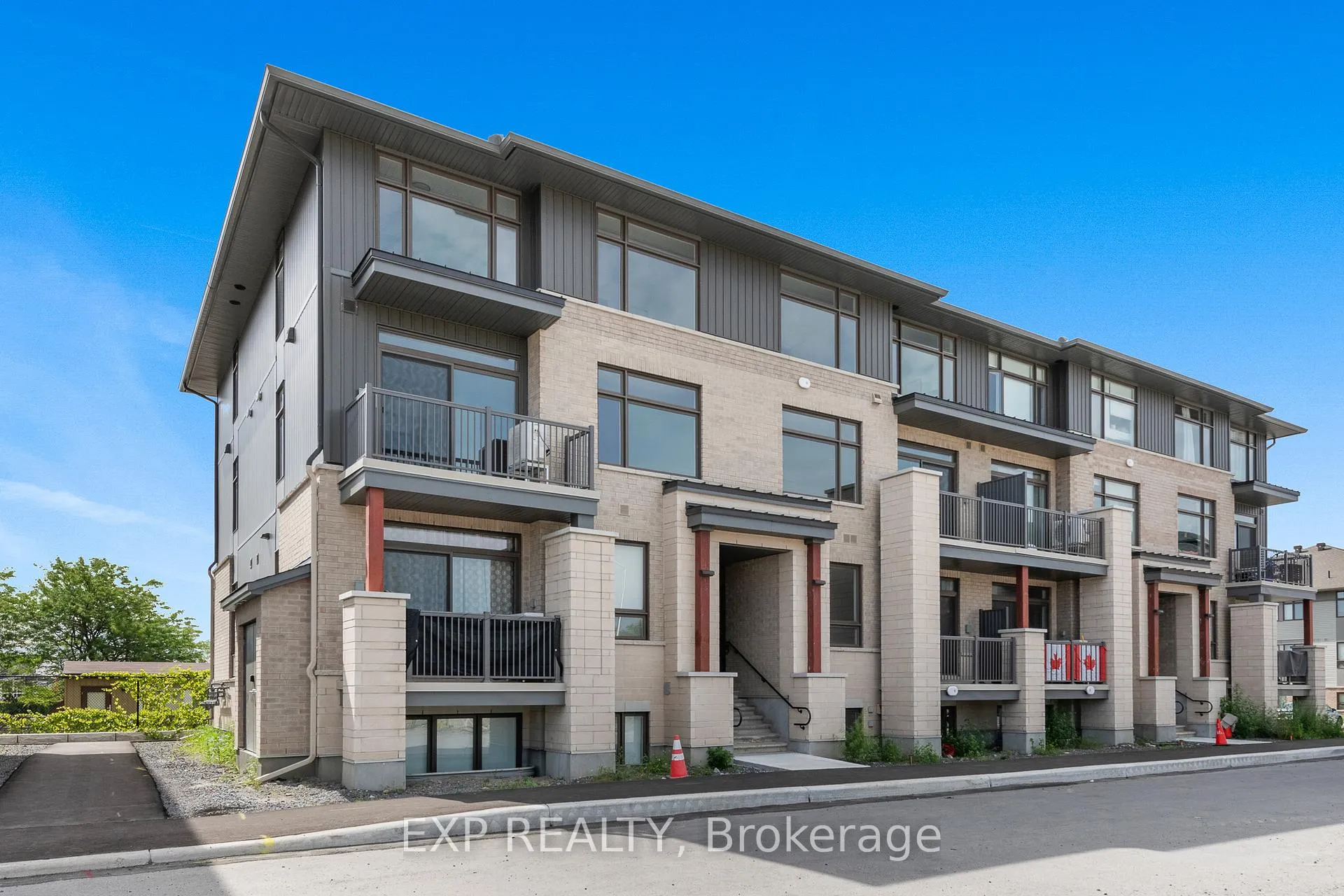 Photo 29 of 1005 Silhouette Private, Ottawa, Barrhaven - Cedargrove/Fraserdale — HOMEH