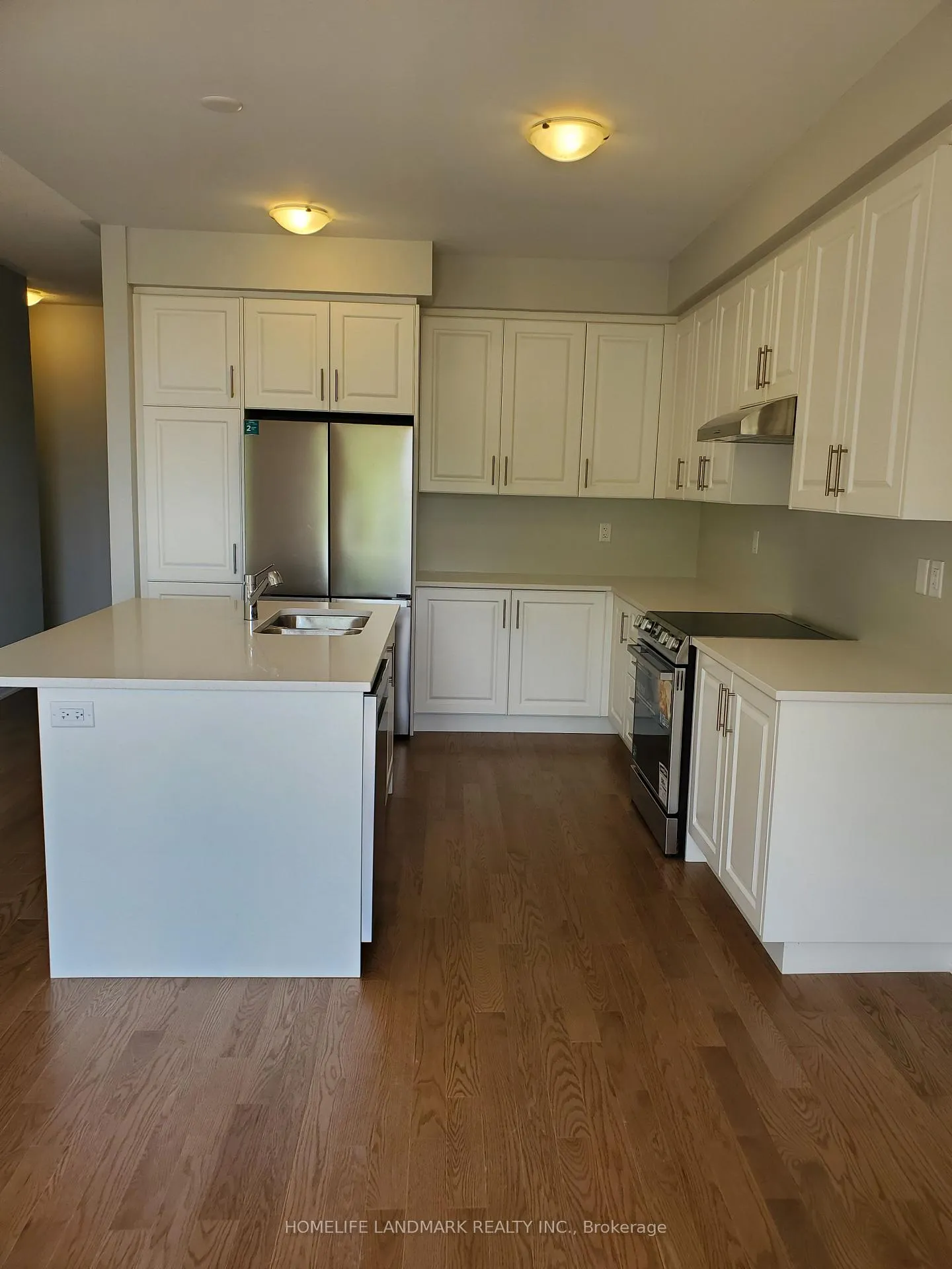 Photo 6 of 8 Greer Street, Barrie, Painswick South — HOMEH