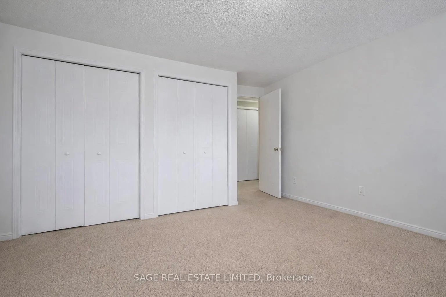 Photo 16 of Unit 28, 124 Gosling Gardens, Guelph, Clairfields/Hanlon Business Park — HOMEH