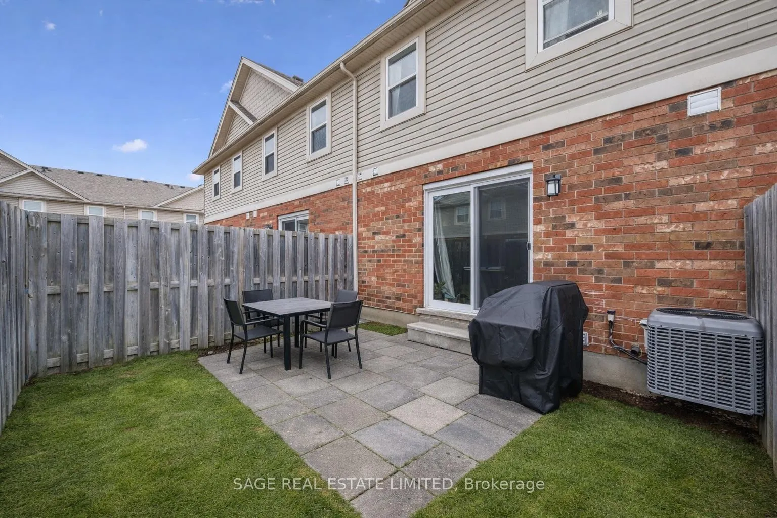 Photo 23 of Unit 28, 124 Gosling Gardens, Guelph, Clairfields/Hanlon Business Park — HOMEH