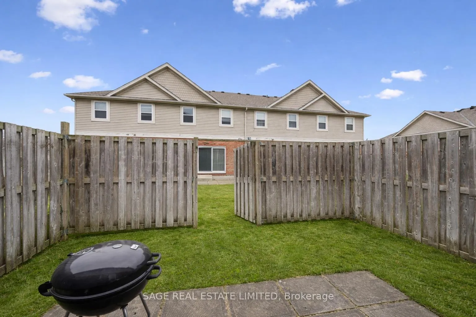 Photo 25 of Unit 28, 124 Gosling Gardens, Guelph, Clairfields/Hanlon Business Park — HOMEH