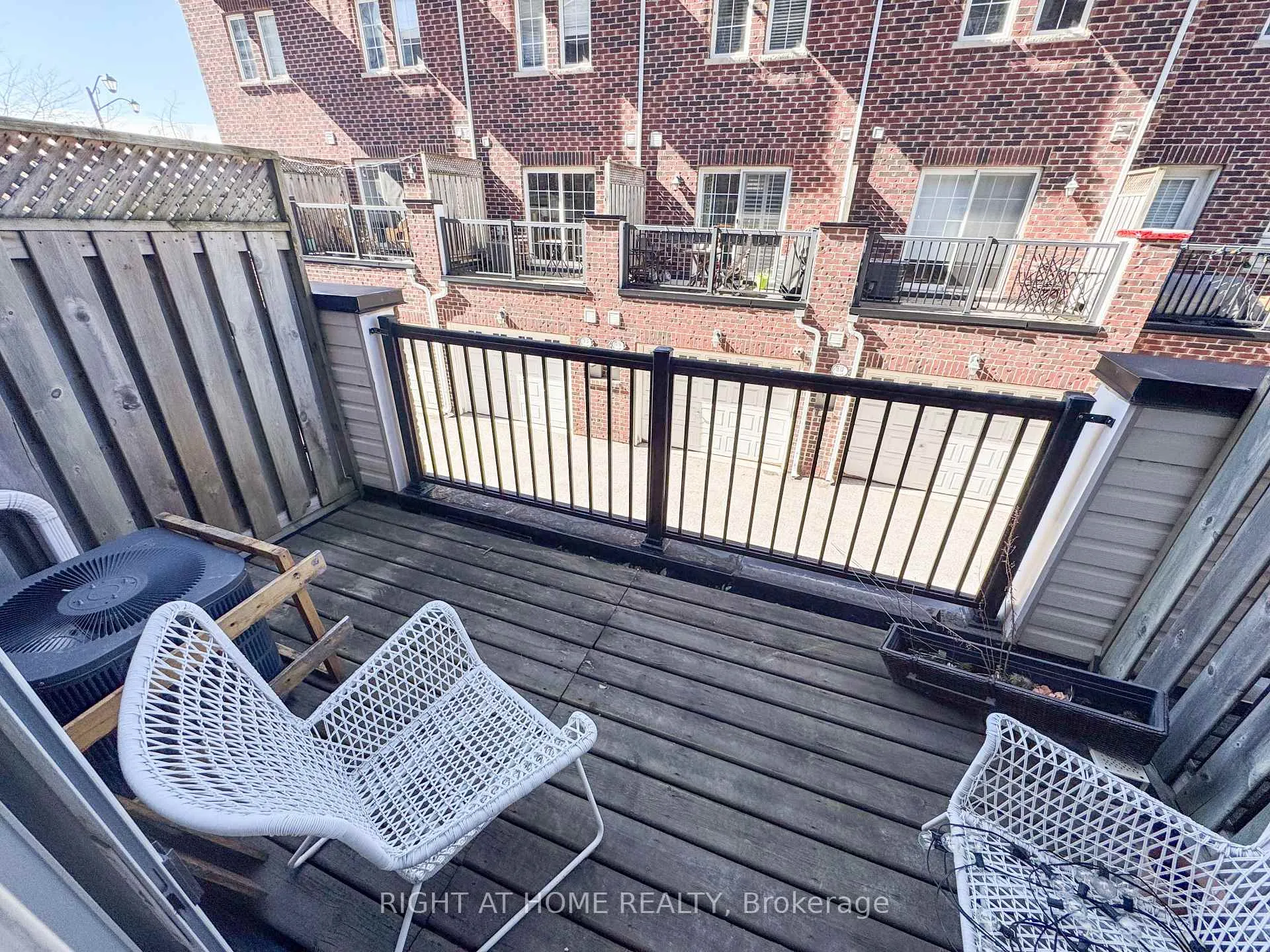 Photo 16 of Unit Th22, 6 Windermere Avenue, Toronto, High Park-Swansea — HOMEH