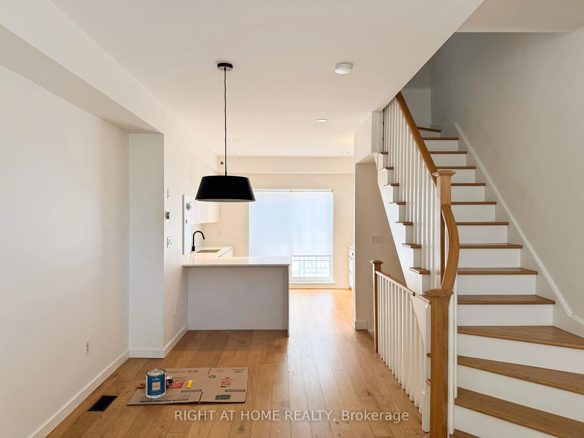 Photo 17 of Unit Th22, 6 Windermere Avenue, Toronto, High Park-Swansea — HOMEH