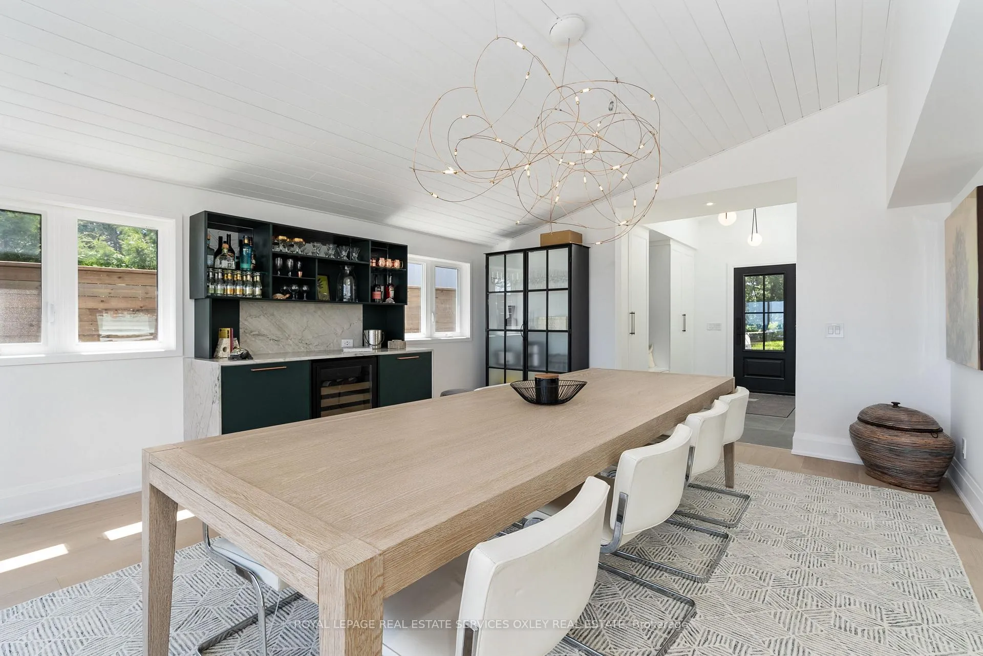 Photo 3 of 137 Bayview Avenue, Blue Mountains — HOMEH