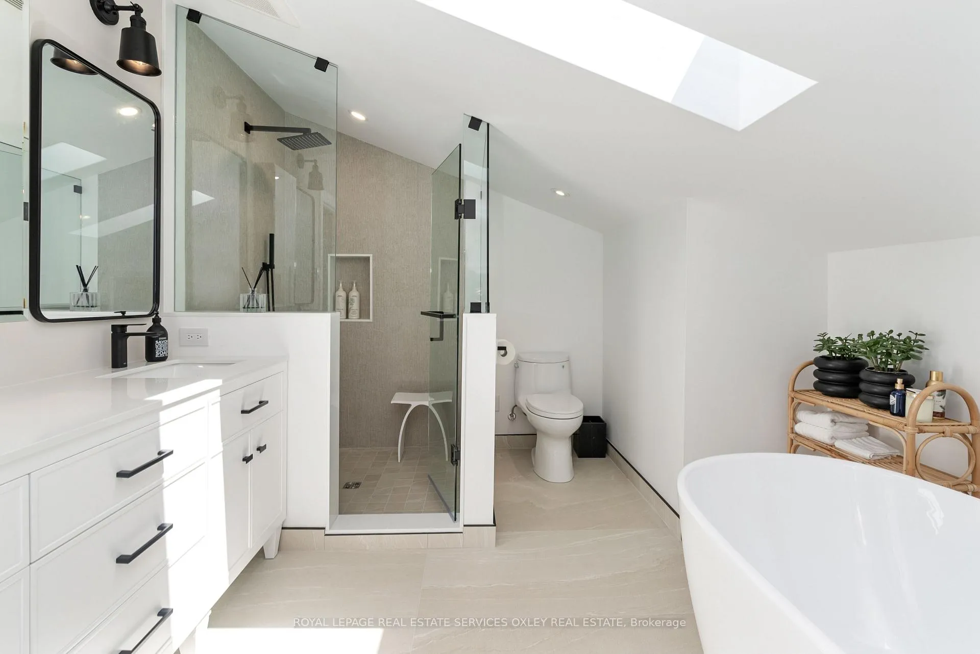 Photo 26 of 137 Bayview Avenue, Blue Mountains — HOMEH