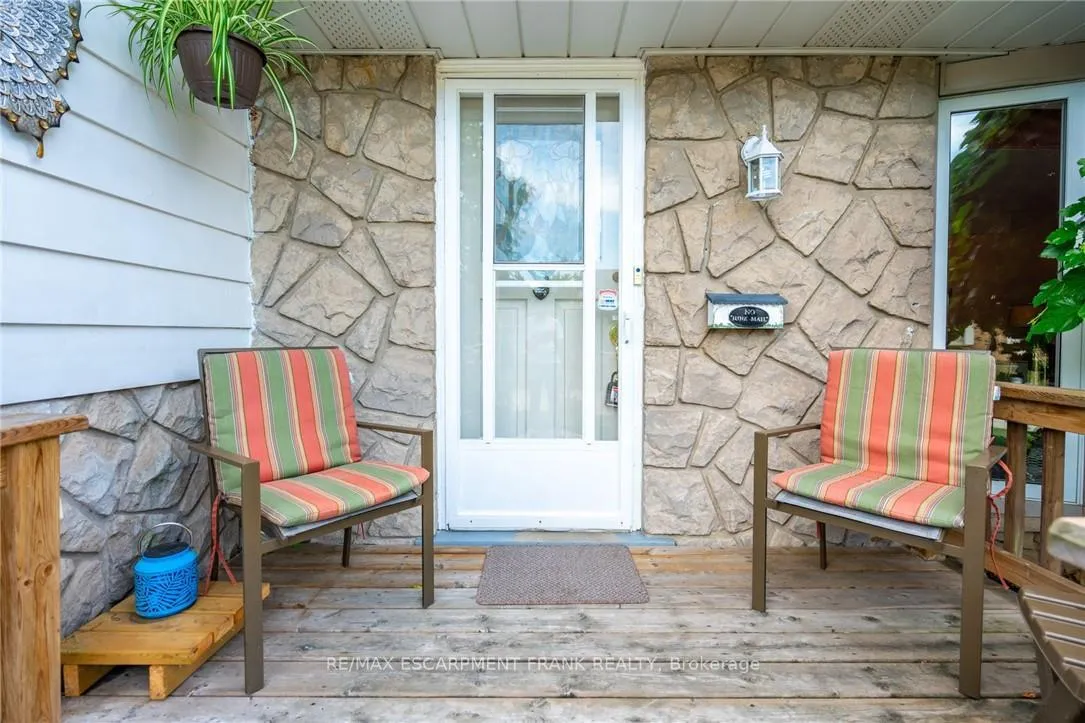 Photo 8 of 82 Turnbull Road, Hamilton, Dundas — HOMEH