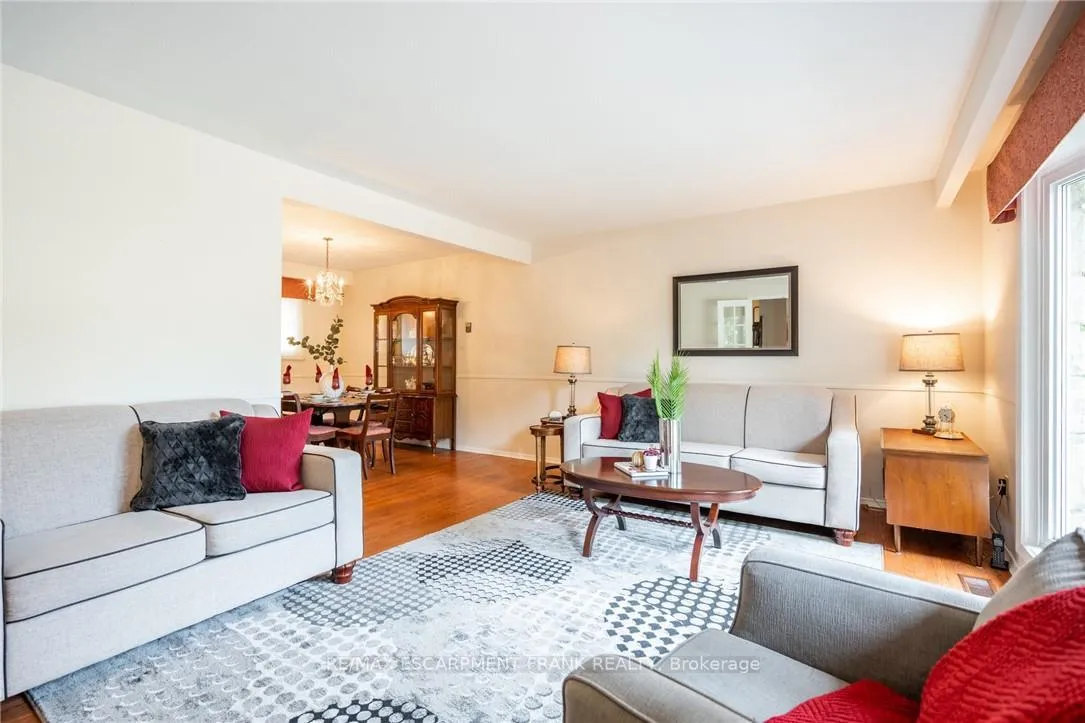 Photo 12 of 82 Turnbull Road, Hamilton, Dundas — HOMEH