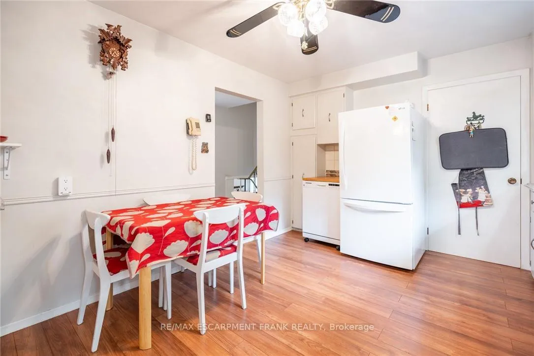 Photo 18 of 82 Turnbull Road, Hamilton, Dundas — HOMEH