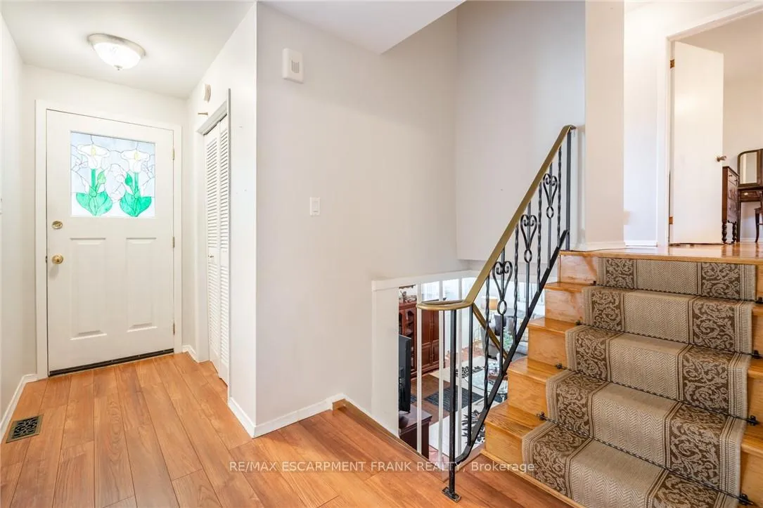 Photo 22 of 82 Turnbull Road, Hamilton, Dundas — HOMEH