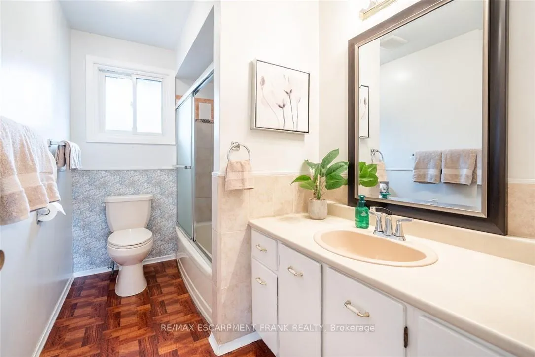 Photo 31 of 82 Turnbull Road, Hamilton, Dundas — HOMEH