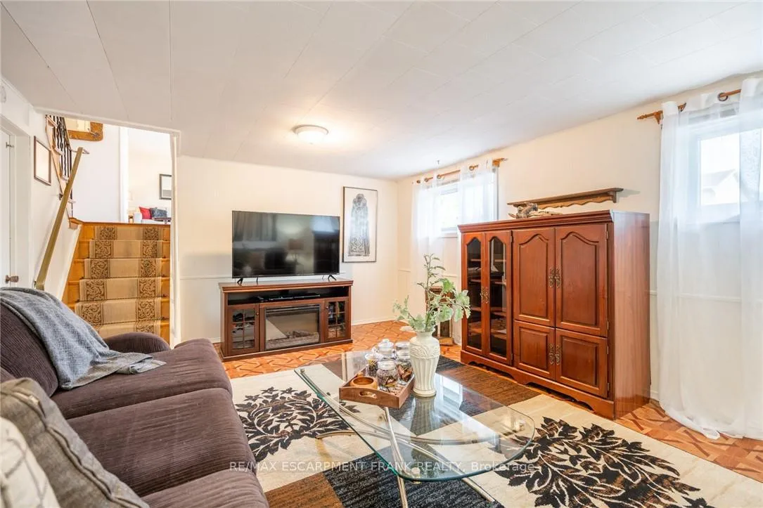 Photo 36 of 82 Turnbull Road, Hamilton, Dundas — HOMEH