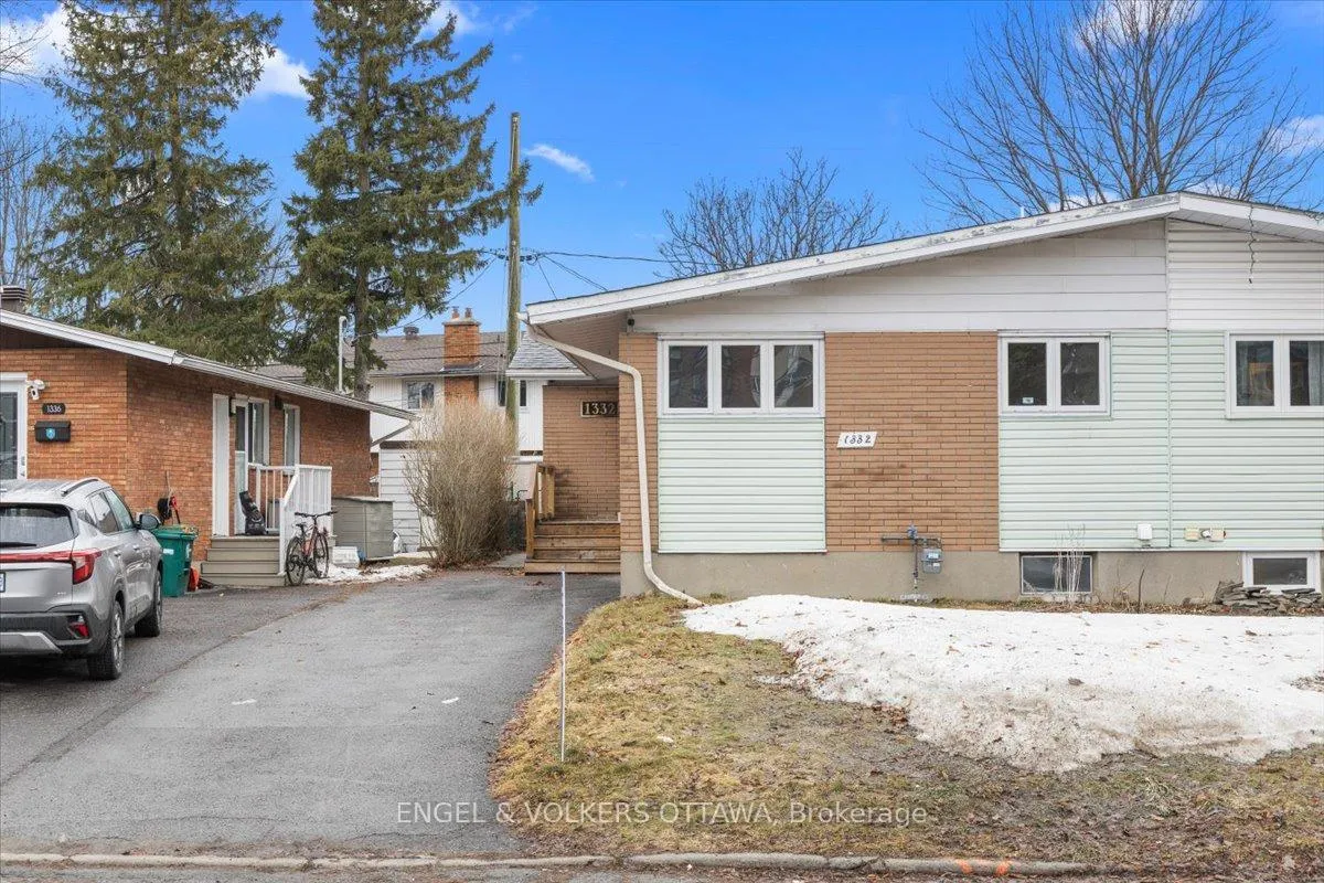 Photo 1 of 1332 Henry Farm Drive, Ottawa, Copeland Park — HOMEH