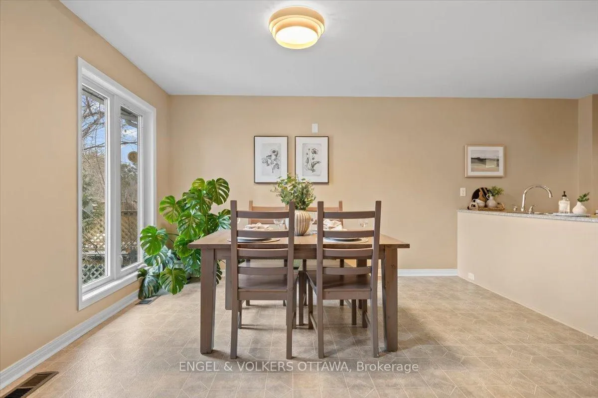 Photo 8 of 1332 Henry Farm Drive, Ottawa, Copeland Park — HOMEH