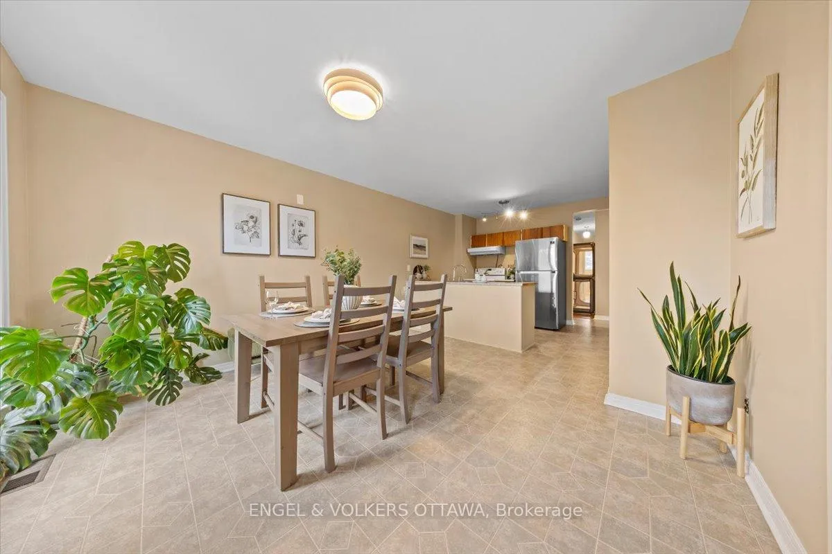 Photo 9 of 1332 Henry Farm Drive, Ottawa, Copeland Park — HOMEH