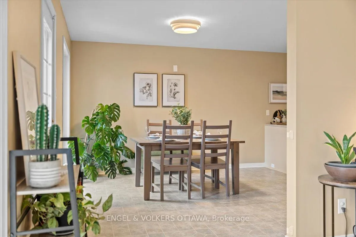 Photo 15 of 1332 Henry Farm Drive, Ottawa, Copeland Park — HOMEH