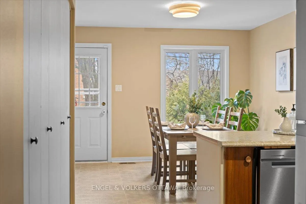 Photo 20 of 1332 Henry Farm Drive, Ottawa, Copeland Park — HOMEH