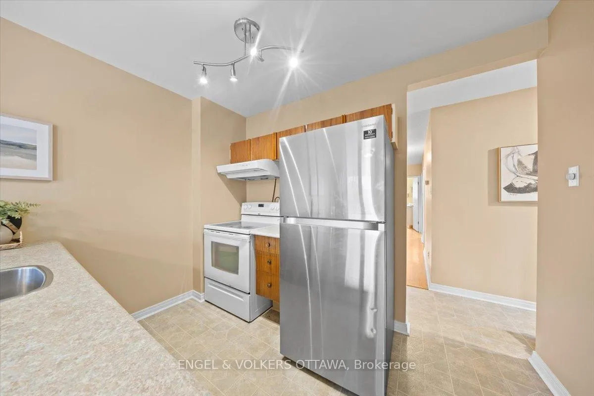 Photo 22 of 1332 Henry Farm Drive, Ottawa, Copeland Park — HOMEH