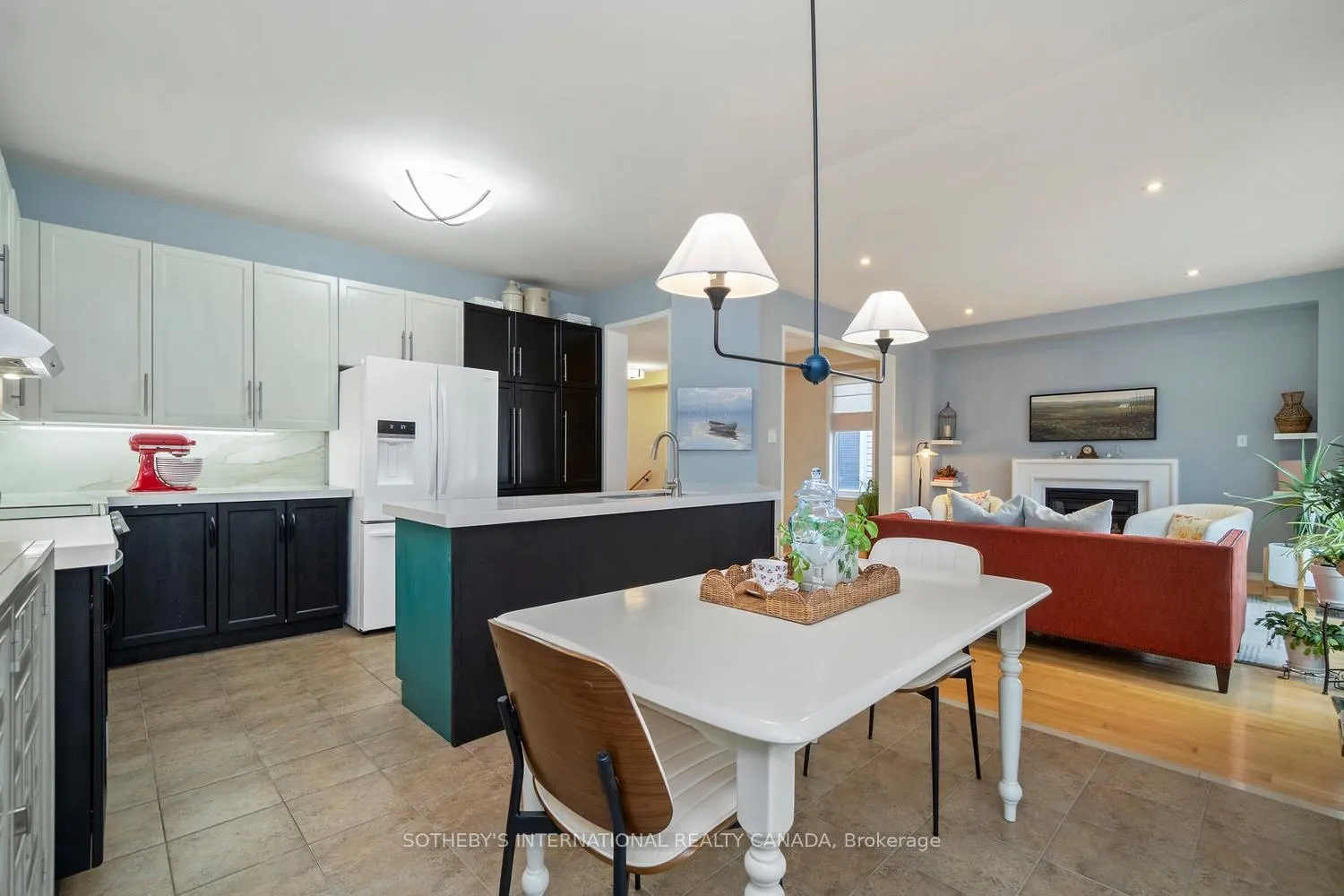 Photo 14 of 114 Strandmore Circle, Whitby, Brooklin — HOMEH