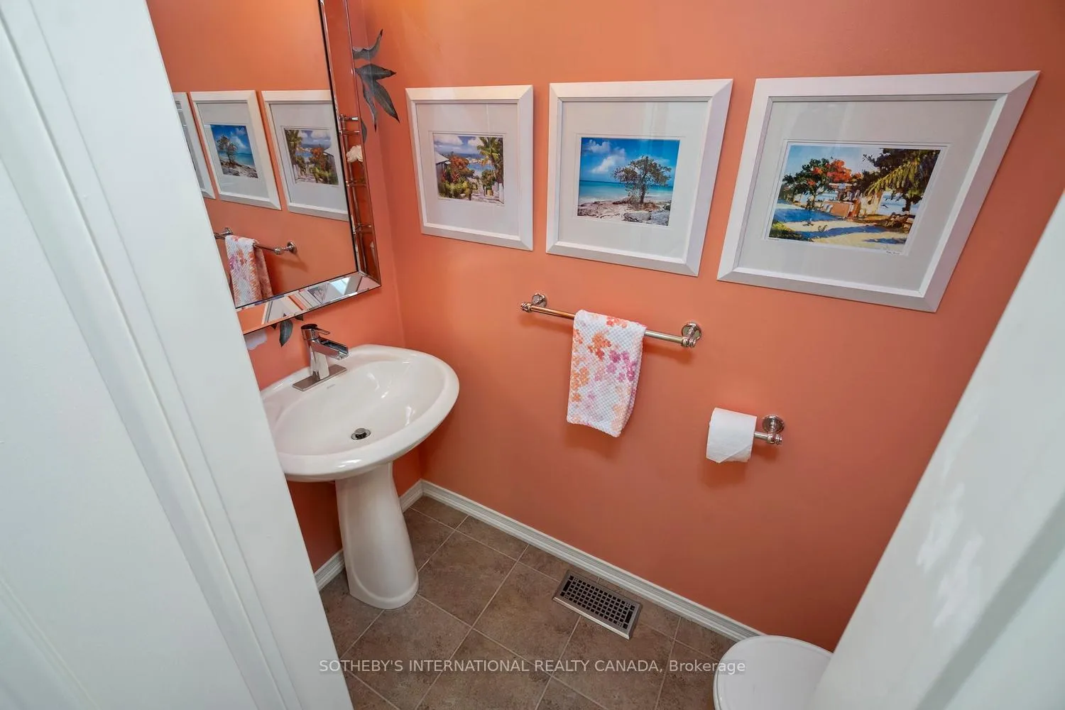 Photo 25 of 114 Strandmore Circle, Whitby, Brooklin — HOMEH